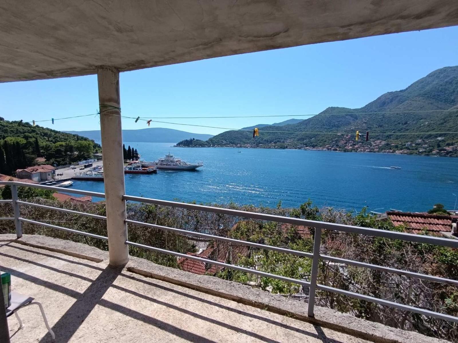 Apartments Eftimov Tivat Exterior photo